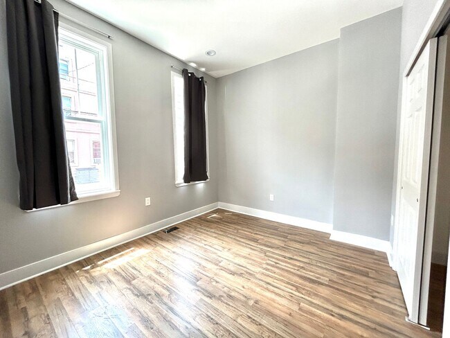 Foto del edificio - 329 Reed St