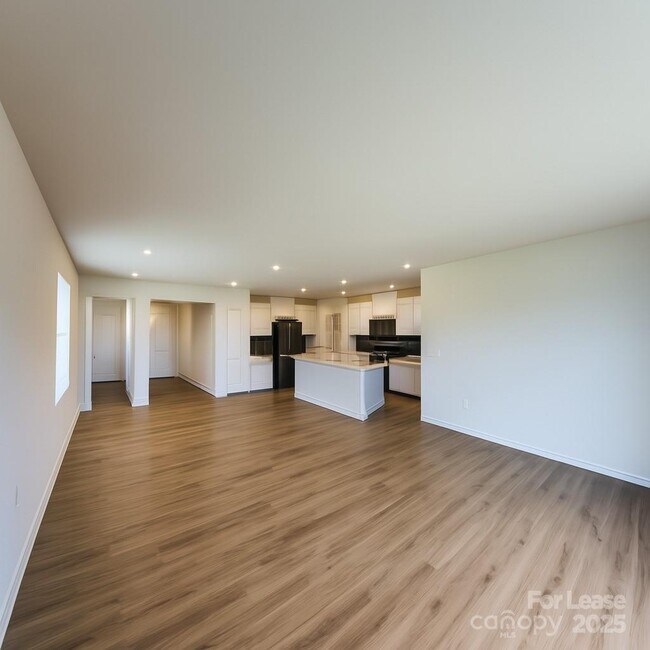 Foto del edificio - 140 Brentwood Dr