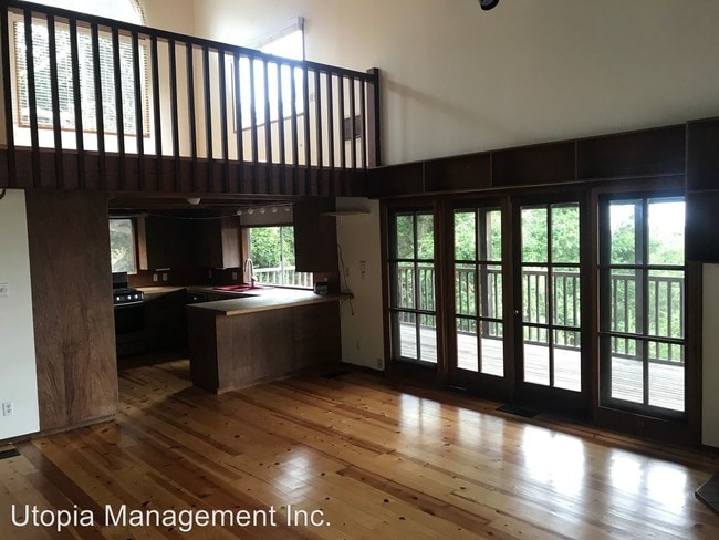 Building Photo - 3 br, 2.5 bath House - 475 Lambert Rd