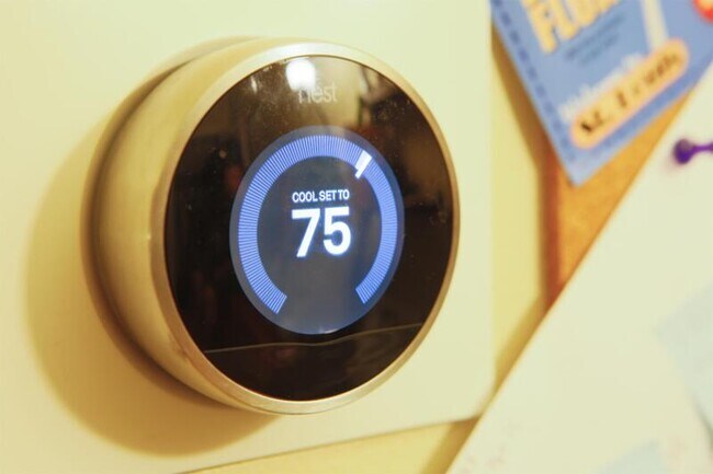 Foto del edificio - 4424 Oakland Ave