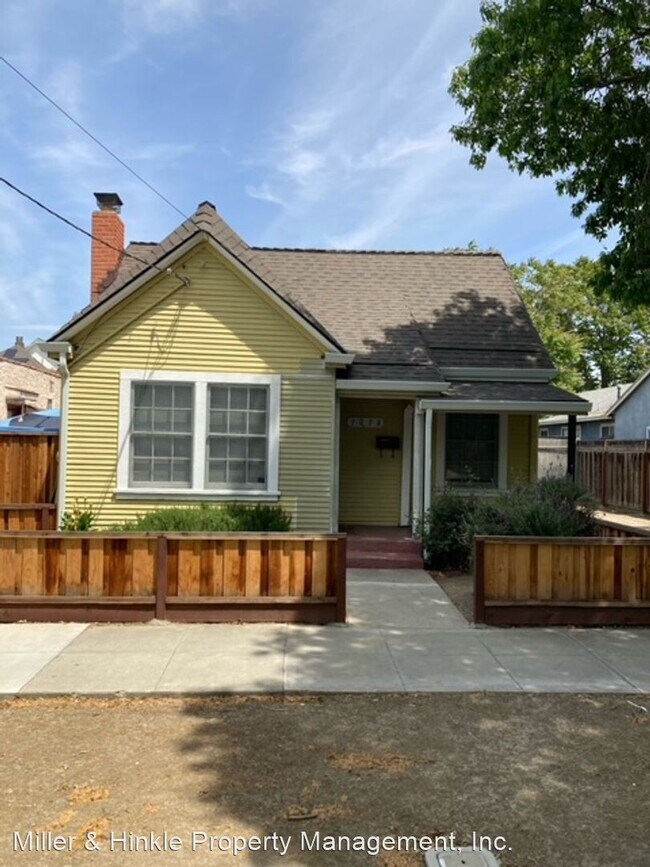 Foto del edificio - 2 br, 1 bath House - 1018 S. 6th St.