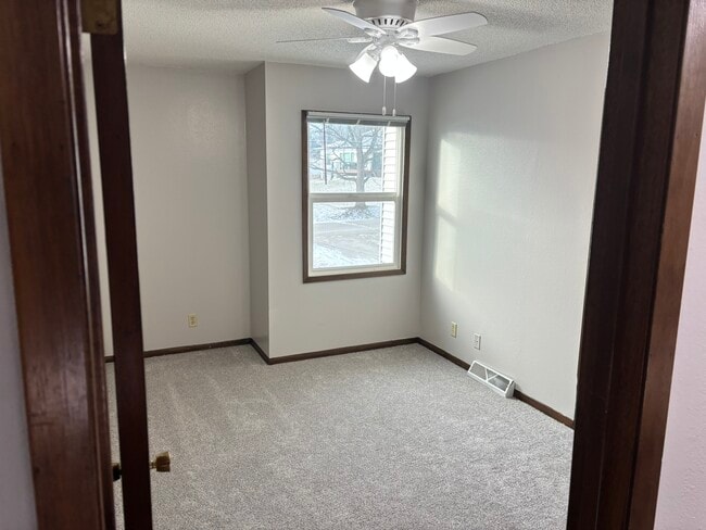 Foto del edificio - 5277 NW Torgerson Dr