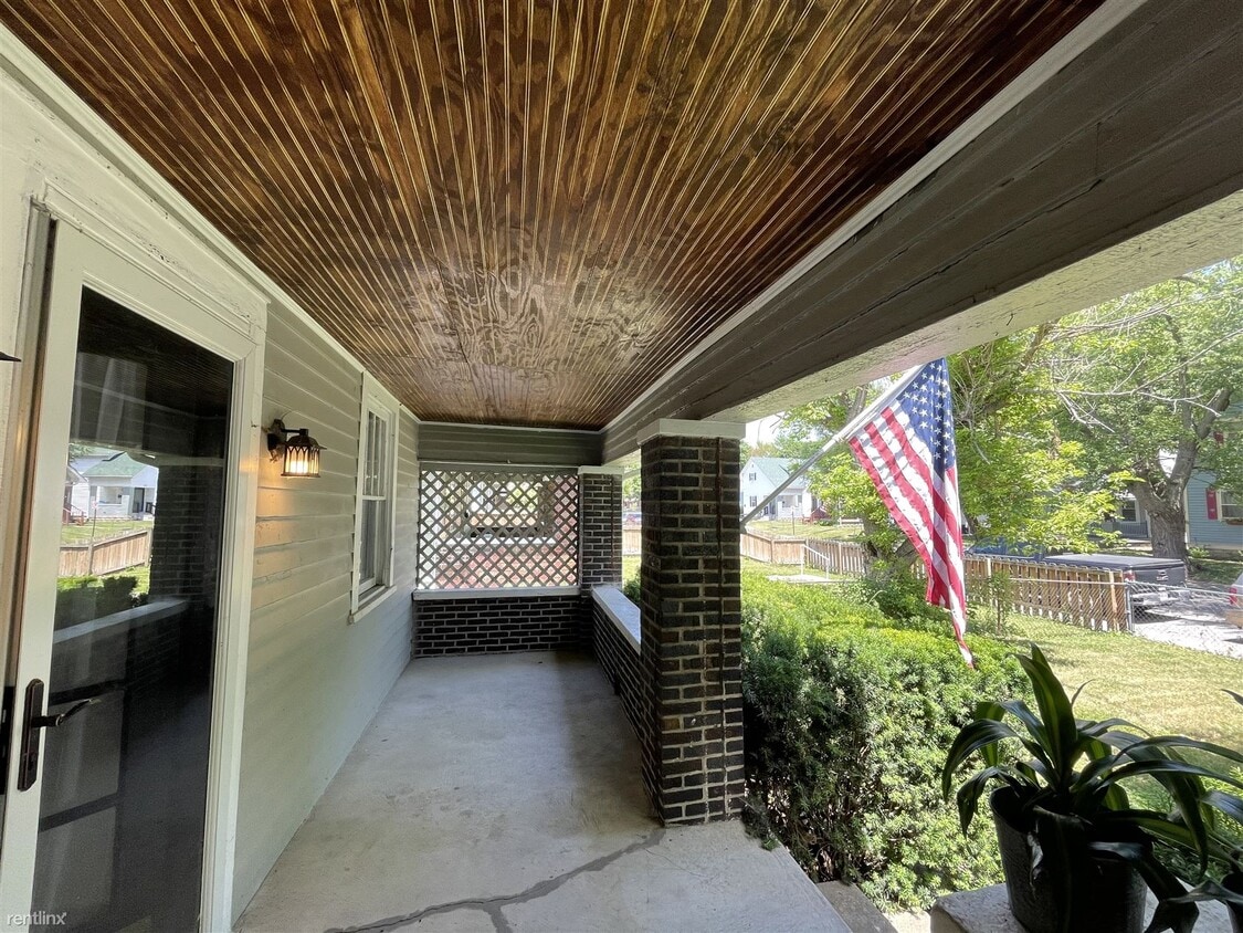 Primary Photo - 1 br, 1 bath House - 718 North Bosart Avenue