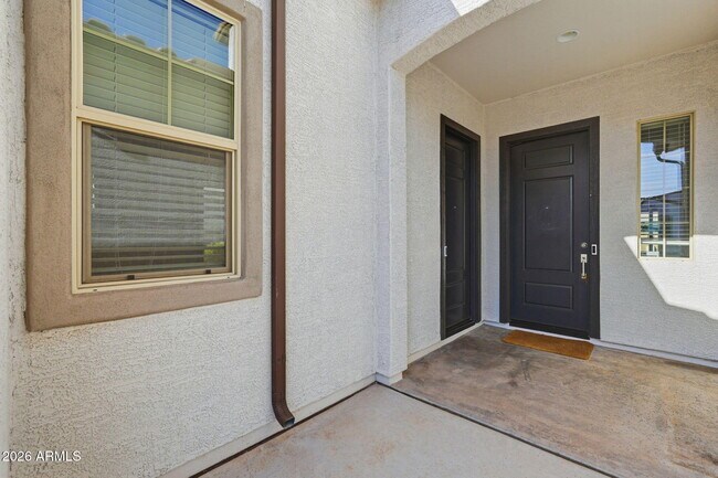 Foto del edificio - 204 E Taurus Pl