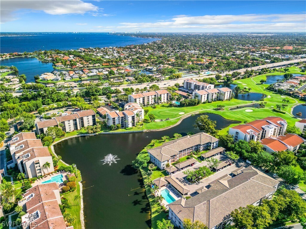 Foto principal - 9900 Sunset Cove Ln