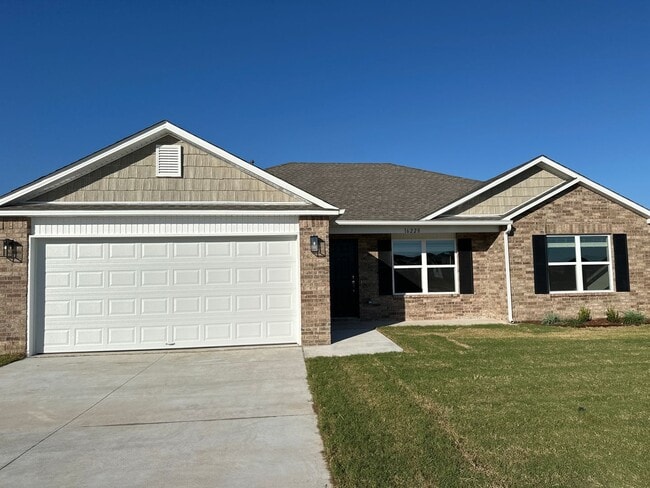 Building Photo - *4 Weeks Rent FREE - NO HIDDEN FEES!* Three Bedroom | Two Bath Home in Robinson Ranch
