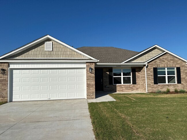 Foto del edificio - *4 Weeks Rent FREE - NO HIDDEN FEES!* Three Bedroom | Two Bath Home in Robinson Ranch