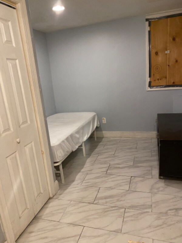 4239 Sansom St Unit Basement studio, Philadelphia, PA 19104 Room for