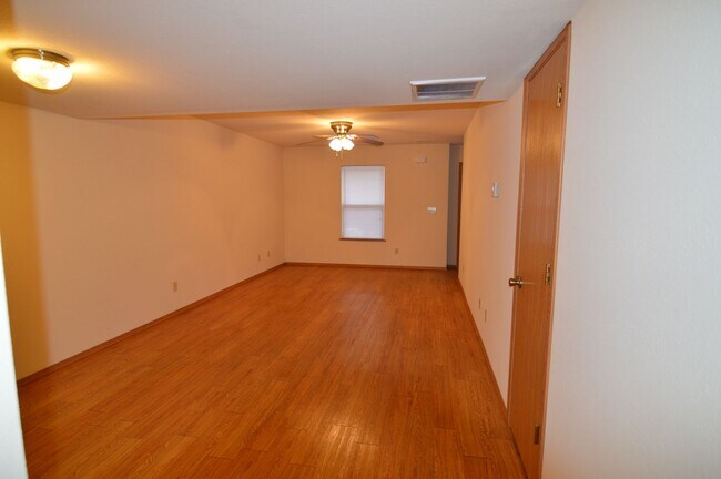 Foto del edificio - 20309 Skyview Dr