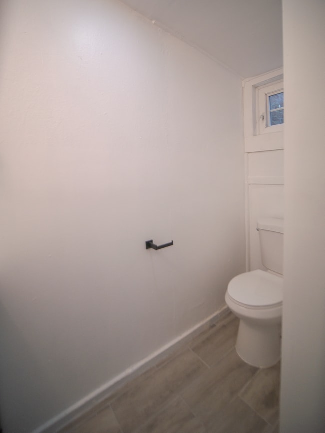 Building Photo - 1260 5th Ave