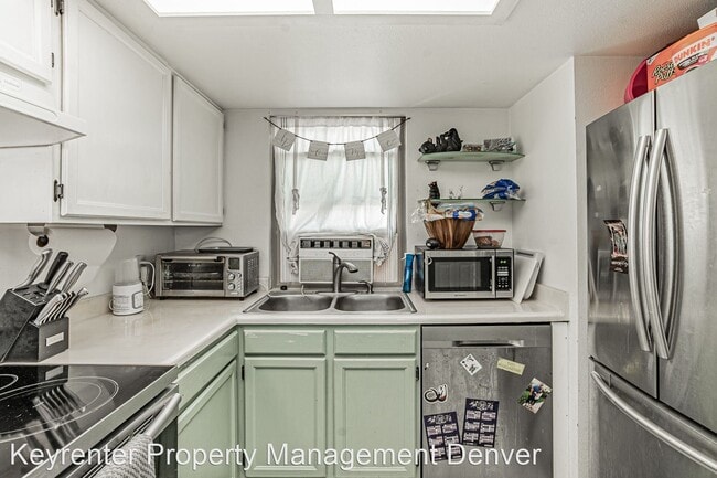 Foto del edificio - 2 br, 1 bath House - 488 S Memphis Way  #F