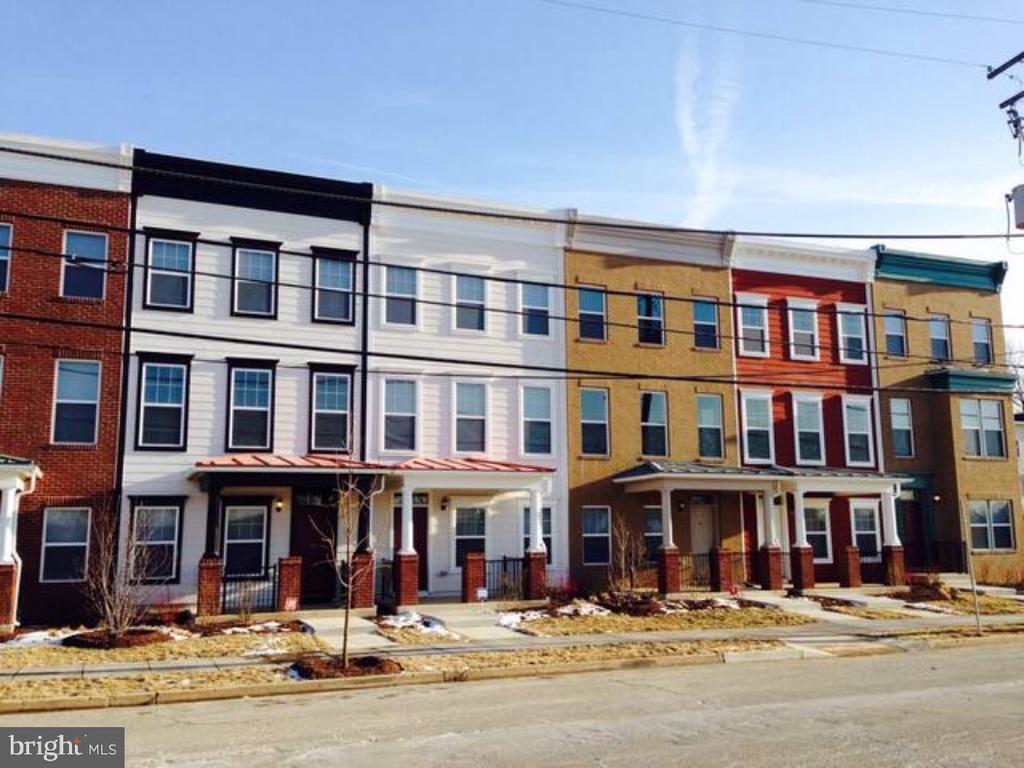 Primary Photo - 755 Anacostia Ave NE