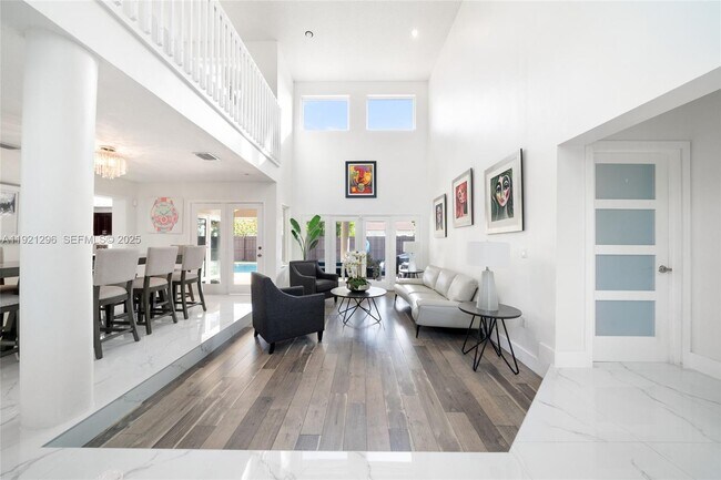 Building Photo - 15484 SW 42nd Terrace