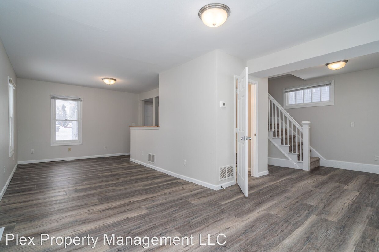 Primary Photo - 2 br, 1.5 bath House - 625 7th Avenue South