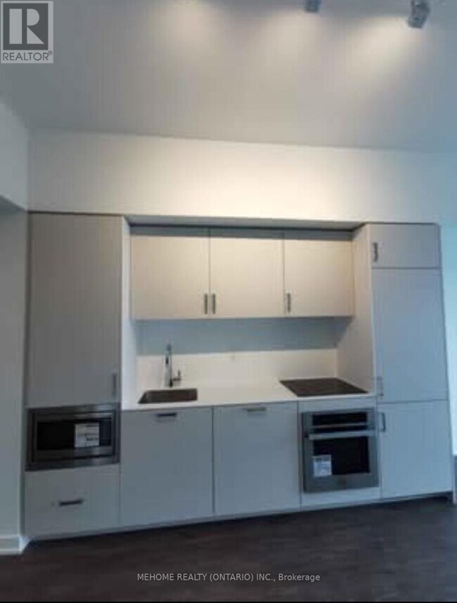 Photo du bâtiment - 88 Queen St E