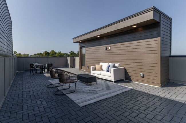 Foto del edificio - 2106 24th Ave N