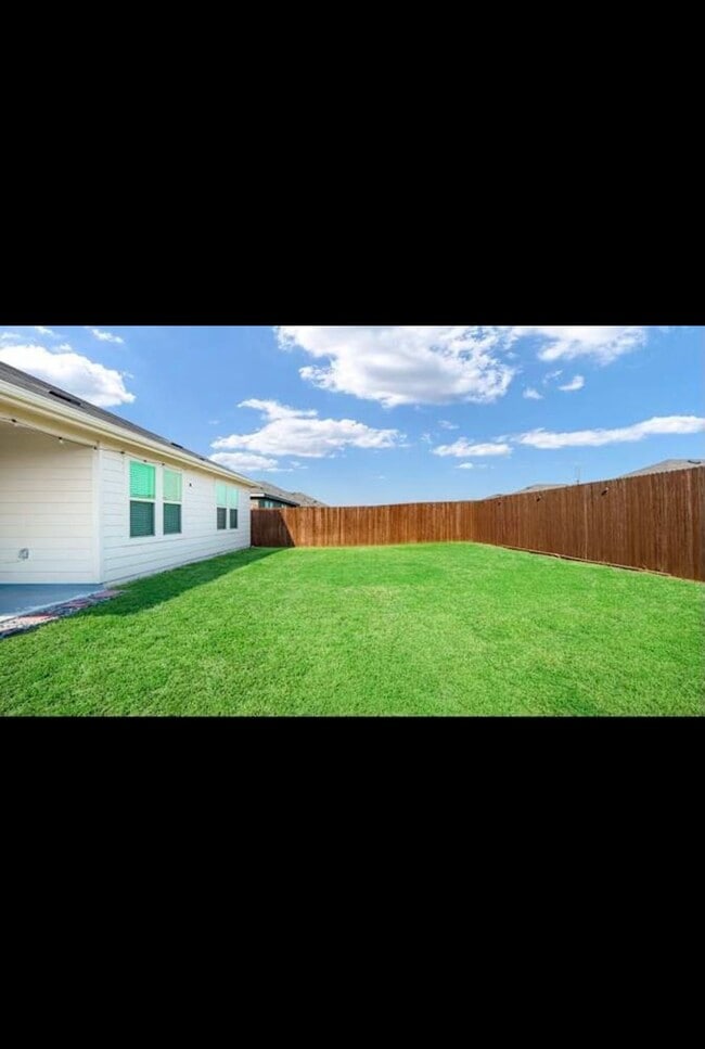 Foto del edificio - 1305 Stuarts Frst Dr