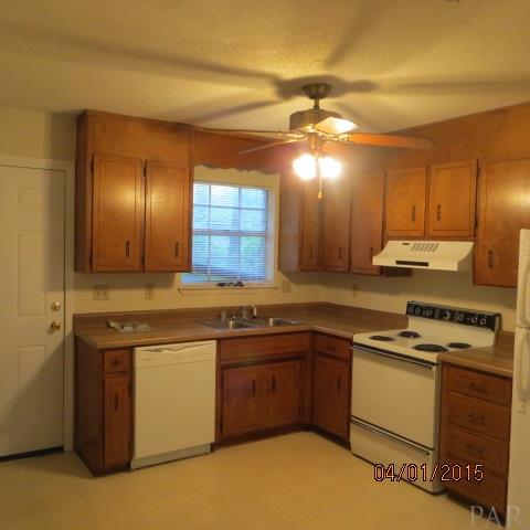 Building Photo - 4933 Yacht Harbor Dr