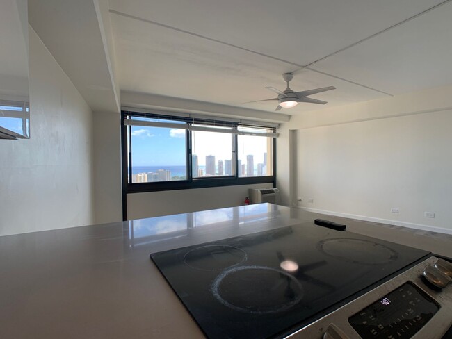 Foto del edificio - Excellent Location & Value!!   Studio unit...