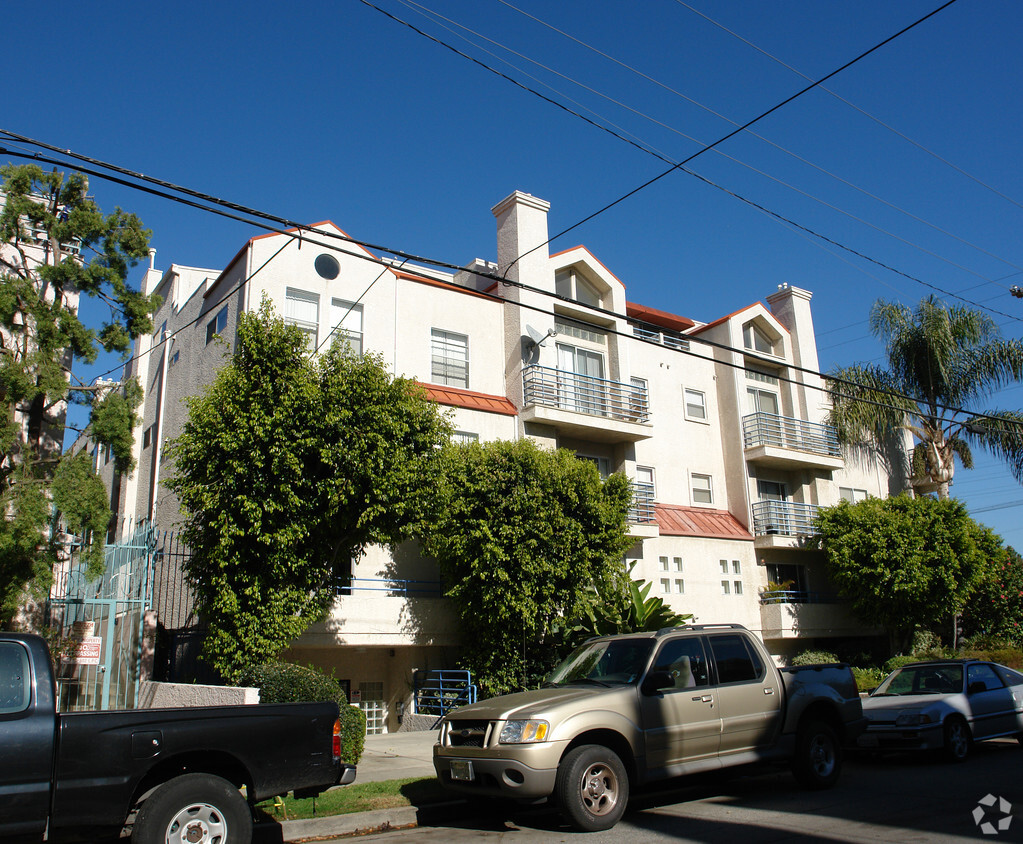 Building Photo - NOHO Gallery South