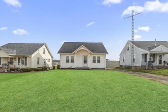 Building Photo - 2916 Brosmer St