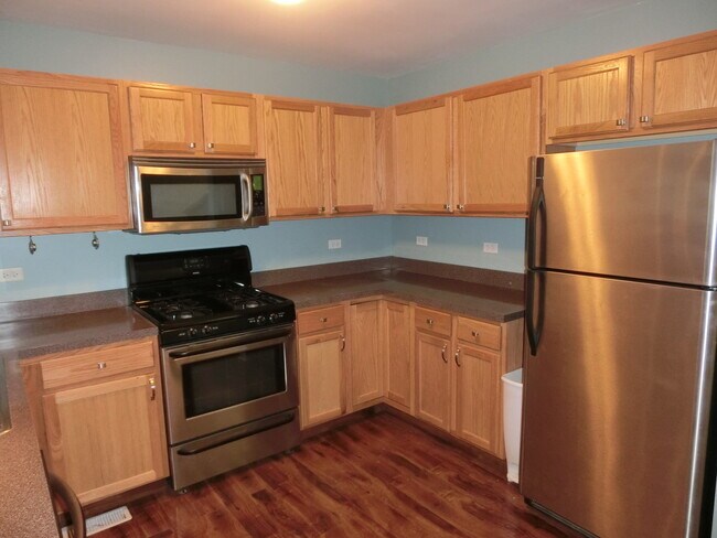 Building Photo - 567 Parkview Ln