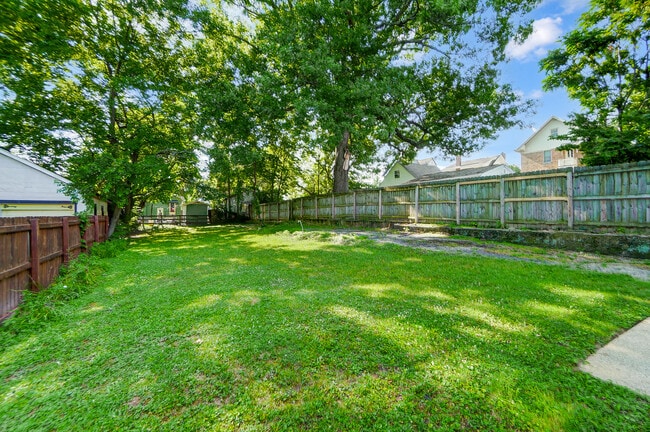 Foto del edificio - 3618 Herschel Ave