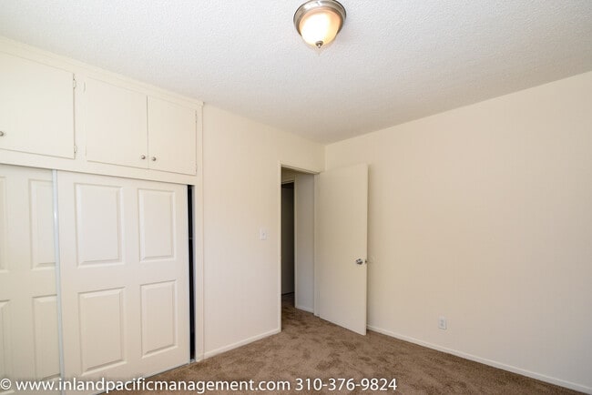 Building Photo - w4521