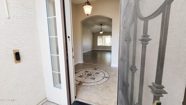 Foto del edificio - 6041 E Preston St