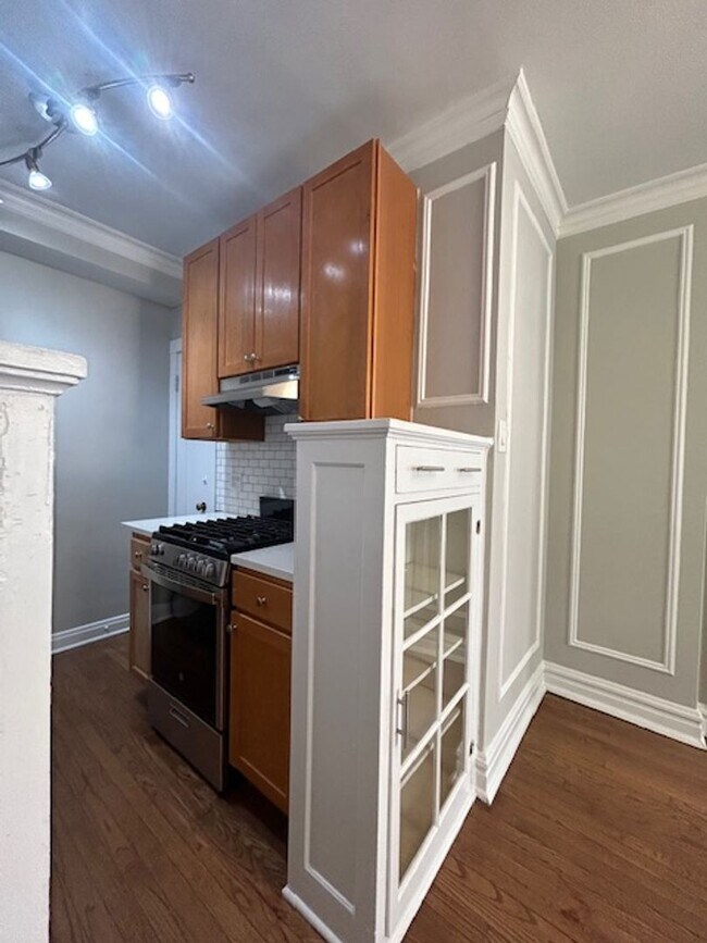 Foto del edificio - One Bedroom/One Bath in Historic Building ~ Heat Included ~ Cats Welcome