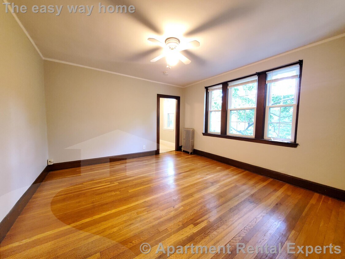 Foto principal - 119 College Ave