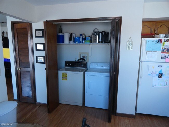 Building Photo - 4052 Winfield Ter