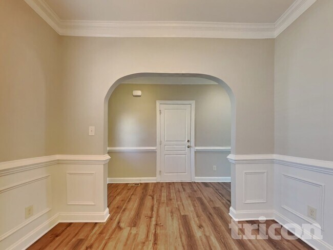 Building Photo - 31 Oakton Dr