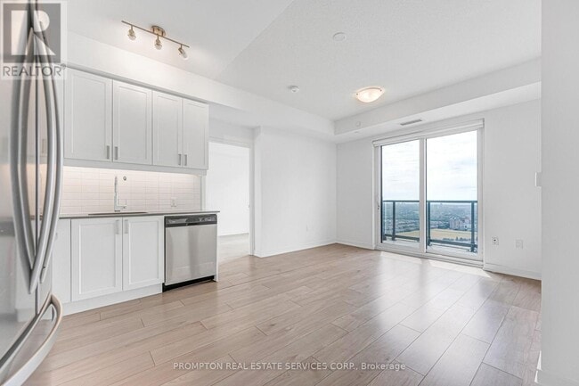 Building Photo - 8 Nahani Way