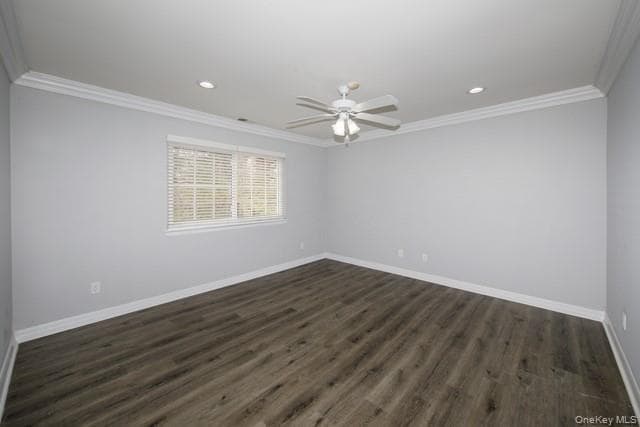 Building Photo - 330 Lake Pointe Dr