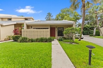 Building Photo - 1400 NW 9th Ave
