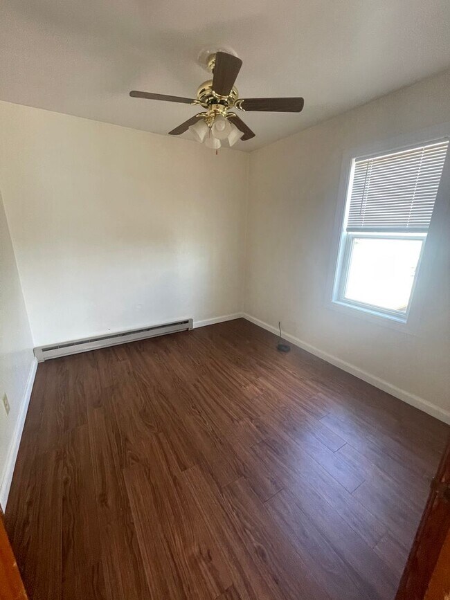 Foto del edificio - 307 9th Ave NE