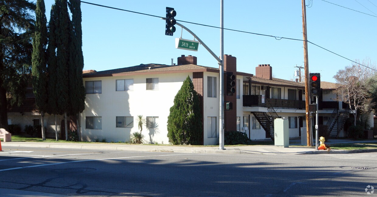 Primary Photo - 501 W 34th St