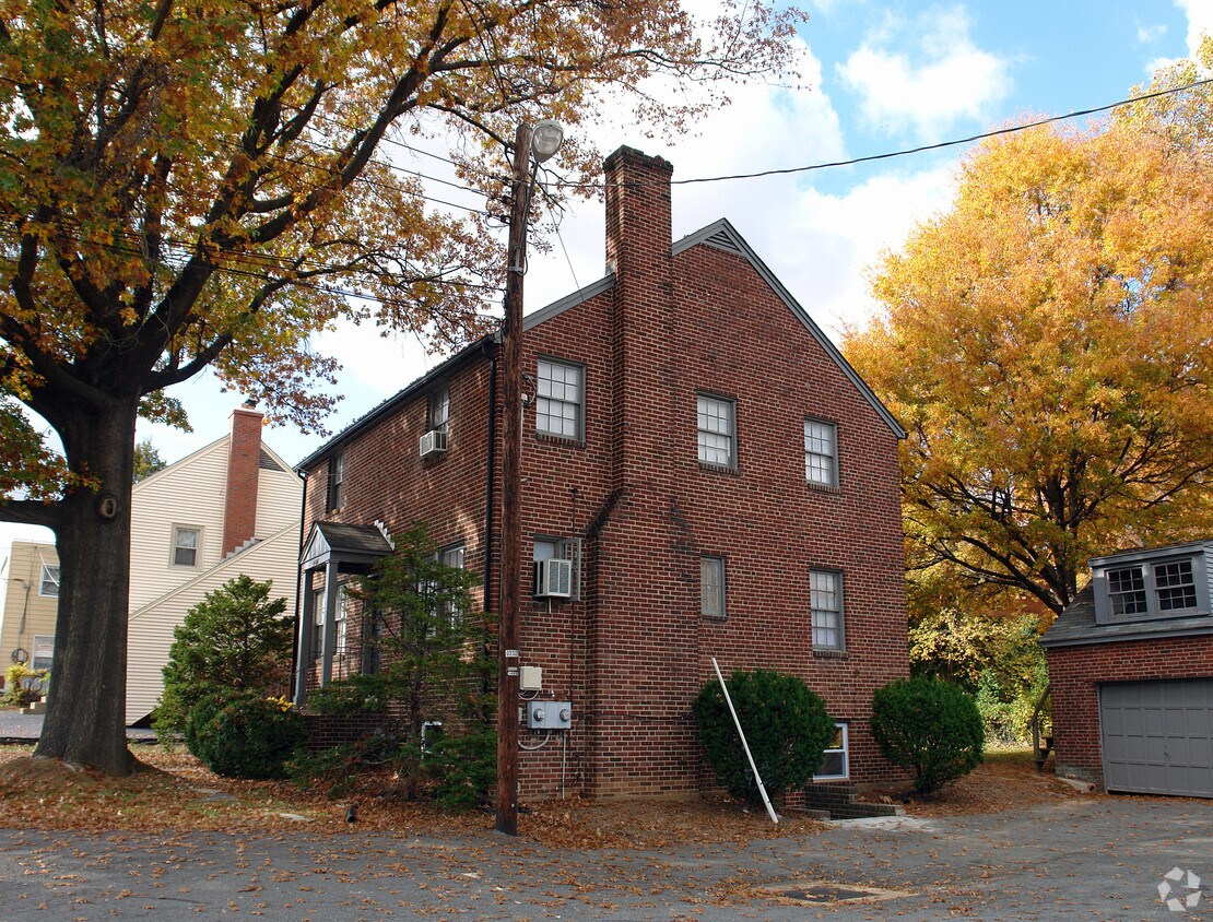 Foto del edificio - 4607 Old Dominion Dr