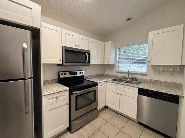 Building Photo - 2780 Cypress Dr