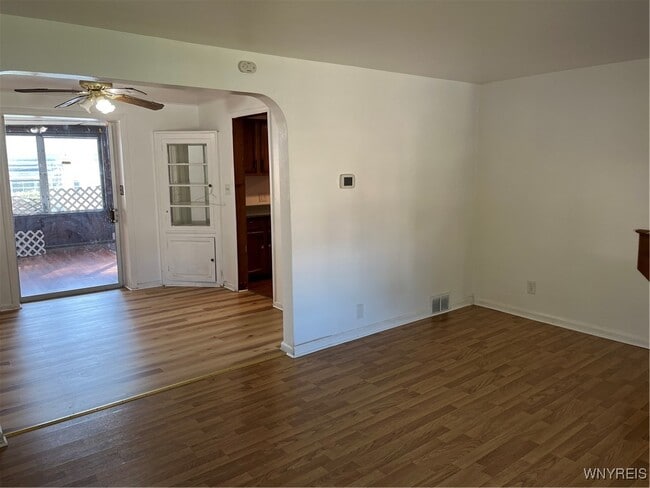 Building Photo - 61 Lynncrest Terrace