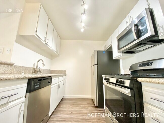 Foto del edificio - 1725 Grismer Ave