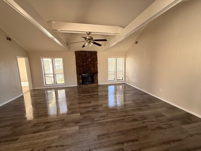 Foto del edificio - 2150 Tramway Pl