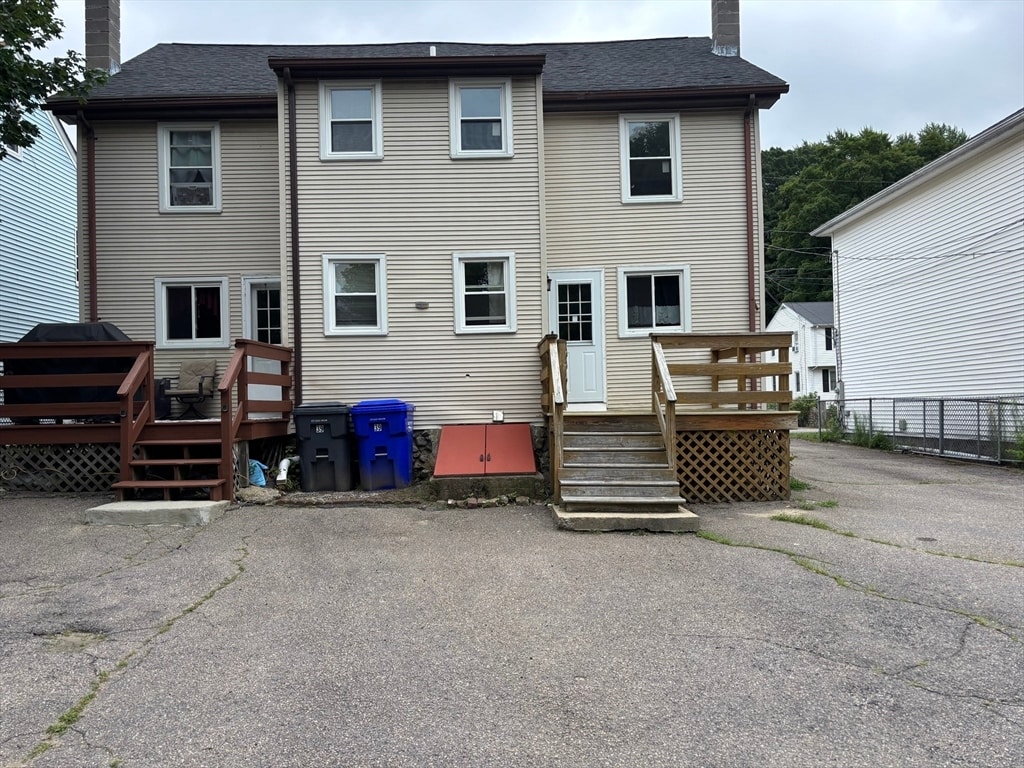 Building Photo - 39 1/2 E Street Ext