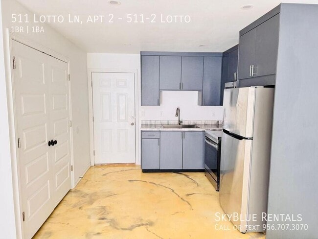 Building Photo - 511 Lotto Ln