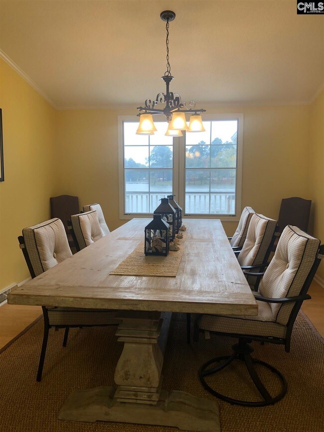 Foto del edificio - 2019 White Oak Rd