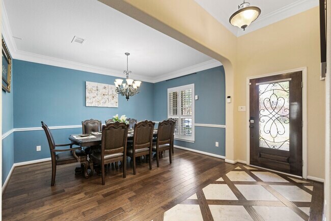 Foto del edificio - 13306 Misting Falls Ln