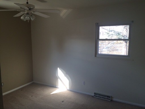 Building Photo - 410 Alden Dr