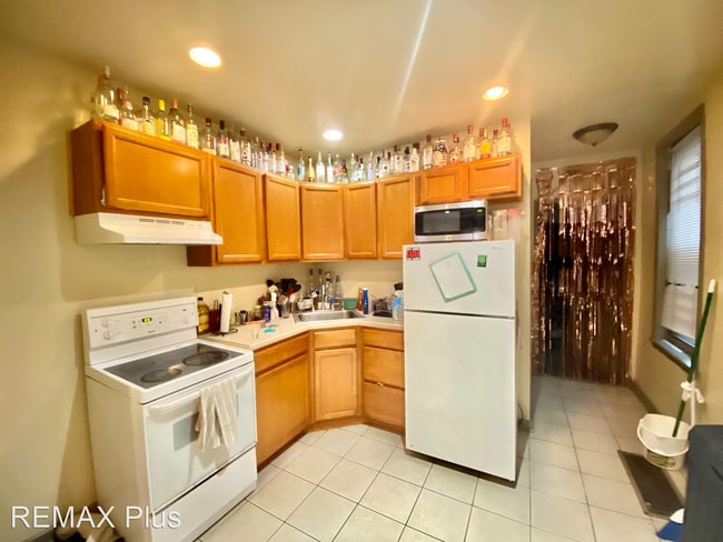 Foto del edificio - 5 br, 2 bath House - 2022 Carlisle St