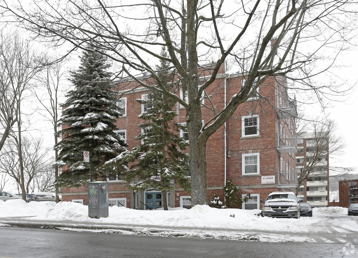 Building Photo - 3365 Av Ridgewood